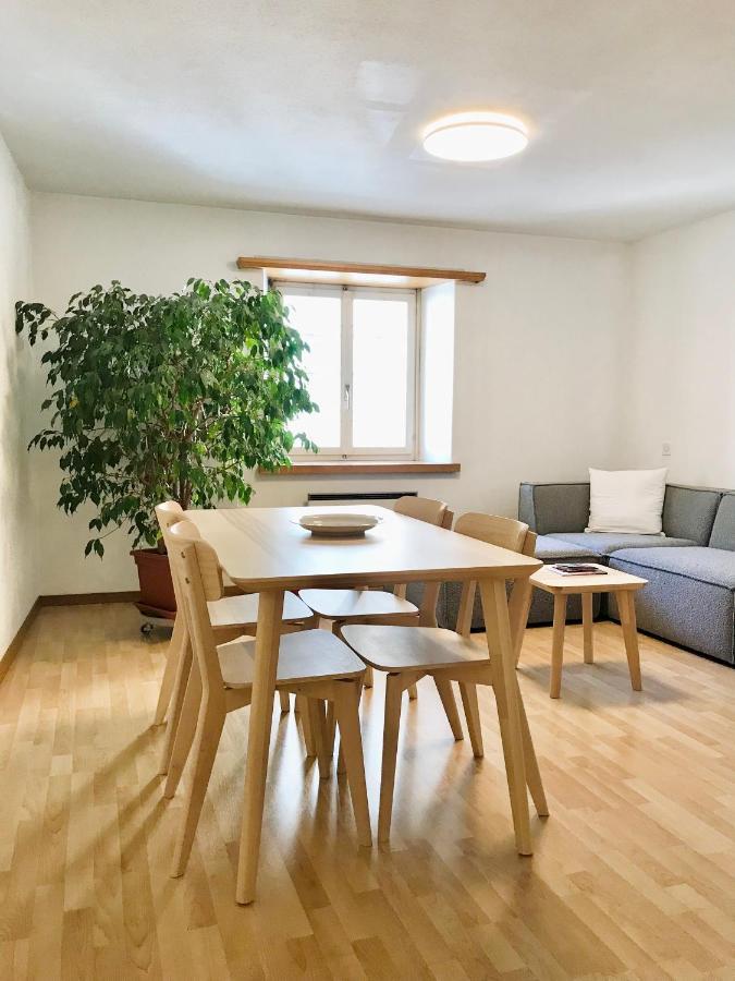 Centrally Located Apartment In Poschiavo Exterior photo